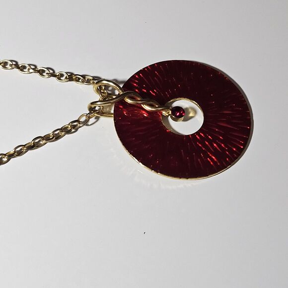 Gold Tone Red Enamel Circular Pendant With Red Rhinestone Accent Necklace 16 To - Picture 13 of 14